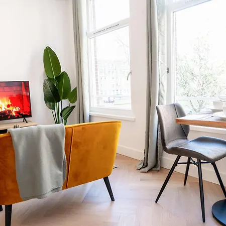 Cozy One Bedroom At Centrum Daire *