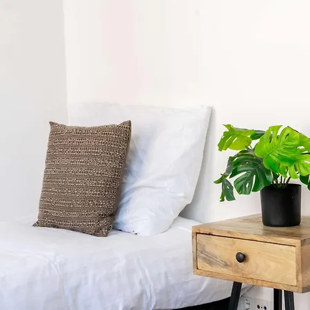 Cozy One Bedroom Apartments At Centrum Apartment Amsterdam