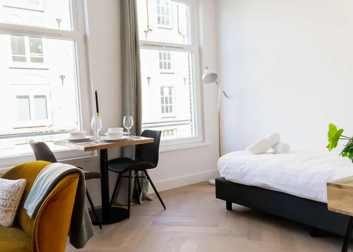 Cozy One Bedroom At Centrum Amsterdam