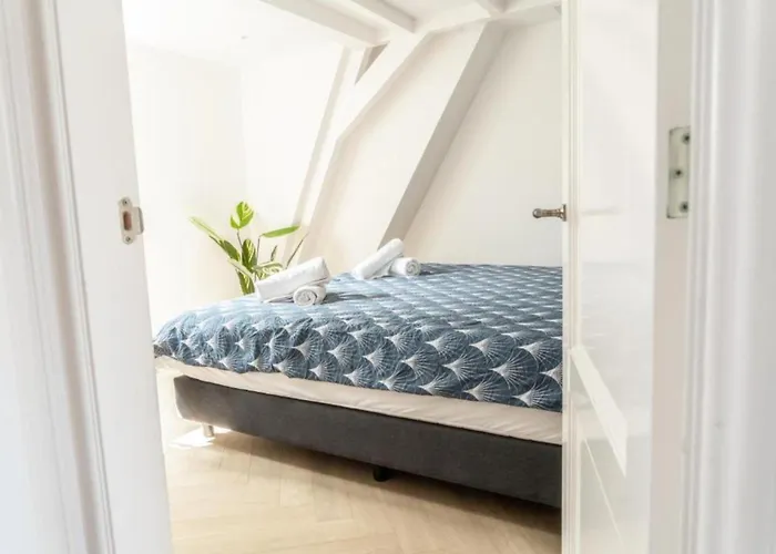 Cozy One Bedroom At Centrum Apartment *